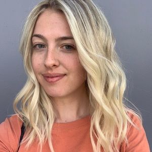 Meet your Posher, Carina